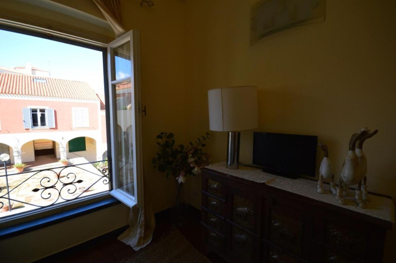 13 Centro - Meravigliosa Casa Sulla Piazzetta Di Porto Faro Palau Kamer foto
